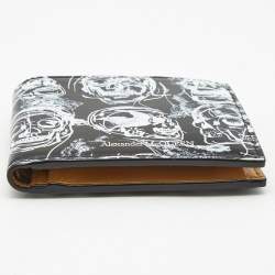 Alexander McQueen Black/White Skull Print Leather Bifold Wallet