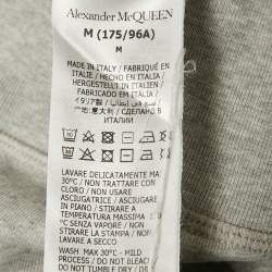 مملوكة مسبقًا طقم ألكساندر ماكوين بنطلون رياضي قطن رمادي بطبعة لوغو جرافيتي مقاس متوسط