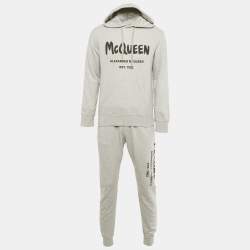 مملوكة مسبقًا طقم ألكساندر ماكوين بنطلون رياضي قطن رمادي بطبعة لوغو جرافيتي مقاس متوسط