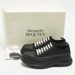 Pre Owned Alexander McQueen Black Canvas And Rubber Tread Slick Low Top Sneakers Size 42.5