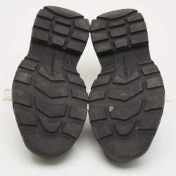 Pre Owned حذاء رياضي ألكساندر ماكوين عنق منخفض تريد مطاط وجلد أبيض /أسود مقاس 42