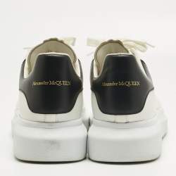 Pre Owned حذاء رياضي أليكساندر ماكوين جلدي أبيض/أسود كبير الحجم مقاس 45