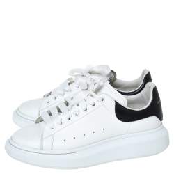 Pre Owned Alexander McQueen White/Black Leather Larry Low Top Sneakers Size 40