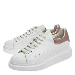 Pre Owned حذاء رياضي أليكساندر ماكوين كبير الحجم جلد أبيض/ميتاليك مقاس 41