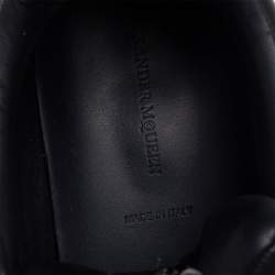 Pre Owned حذاء رياضي أليكساندر ماكوين لاري جلد أسود بنمط كبير مقاس 43