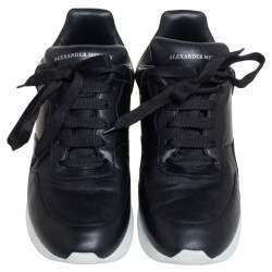 Pre Owned حذاء رياضي أليكساندر ماكوين لاري جلد أسود بنمط كبير مقاس 43