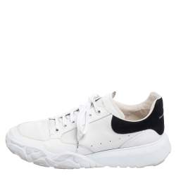 مملوكة مسبقًا حذاء رياضي ألكساندر ماكوين كبير جداً سويدي وجلد أسود/ أبيض مقاس 45