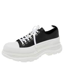 Pre Owned Alexander McQueen Black/White Leather And Rubber Tread Slick Low Top Sneakers Size 42