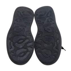 Pre Owned حذاء رياضي أليكساندر ماكوين جلد أسود كبير الحجم مقاس 42.5