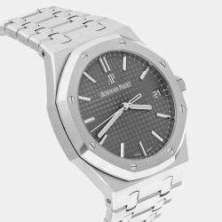 Pre Owned Audemars Piguet Royal Oak 15500ST.OO.1220ST.02 Automatic Silver Stainless Steel Men's Wristwatch 41 mm