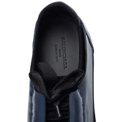 مملوكة مسبقًا Balenciaga Black/Blue Patent Leather And Mesh Race Runner Lace Up Sneakers Size 43