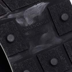 Pre Owned Balenciaga Black/Red Leather And Mesh Race Runner Low Top Sneakers Size 43