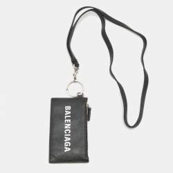 مملوكة مسبقًا Balenciaga Cash Card Case On Keychain Black Leather 