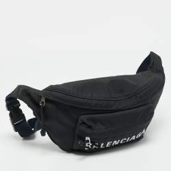 مملوكة مسبقًا Balenciaga Black/Navy Blue Nylon Belt Bag