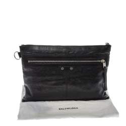 Pre Owned Balenciaga Black Leather Medium Classic City Pouch