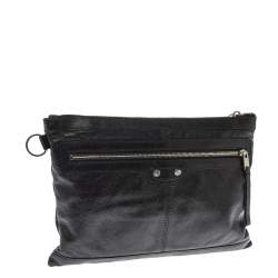 Pre Owned Balenciaga Black Leather Medium Classic City Pouch
