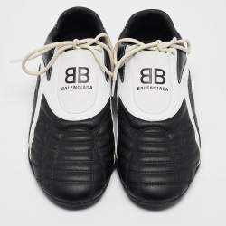 مملوكة مسبقًا حذاء رياضي بالنسياغا زين ج�لد أبيض/أسود بعنق منخفض مقاس 40