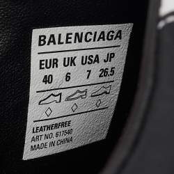 مملوكة مسبقًا حذاء رياضي بالنسياغا زين جلد أبيض/أسود بعنق منخفض مقاس 40