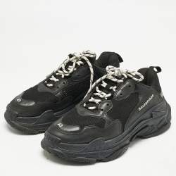 مملوكة مسبقًا Balenciaga Black Leather and Mesh Triple S Sneakers Size 43