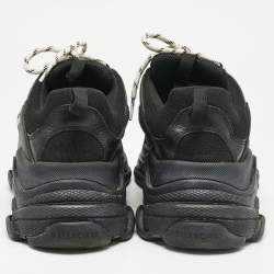 مملوكة مسبقًا Balenciaga Black Leather and Mesh Triple S Sneakers Size 43