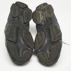مملوكة مسبقًا Balenciaga Black Leather and Mesh Triple S Sneakers Size 43