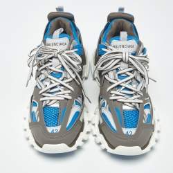 Pre Owned حذاء رياضي بالنسياجا تراك شبك وجلد صناعي أزرق/رمادي مقاس 42