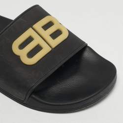 مملوكة مسبقًا حذاء سلايد فلات بالنسياقا رمادي مطاطي بشعار BB مقاس 39