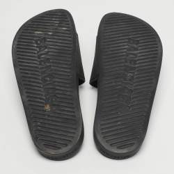 مملوكة مسبقًا حذاء سلايد فلات بالنسياقا رمادي مطاطي بشعار BB مقاس 39