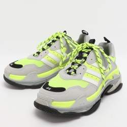 مملوكة مسبقًا حذاء رياضي بالنسياجا x أديداس تريبل إس جلد وشبكة رمادي / أخضر نيون بعنق منخفض مقاس 44