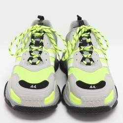 مملوكة مسبقًا حذاء رياضي بالنسياجا x أديداس تريبل إس جلد وشبكة رمادي / أخضر نيون بعنق منخفض مقاس 44