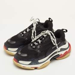 مملوكة مسبقًا Balenciaga Triple S Size 41 Black Faux Leather and Mesh Lace Up Sneakers