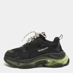 مملوكة مسبقًا Balenciaga Triple S Size 43 Black Faux Leather and Mesh Low Top Sneakers