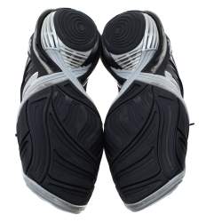 Pre Owned حذاء رياضي بالنسياغا تايركس 2020  جلد أسود / رصاصي مقاس 42