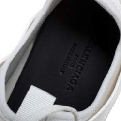 مملوكة مسبقًا Balenciaga White Mesh And Leather Race Runner Low Top Sneakers Size 40