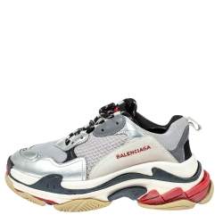 Pre Owned حذاء رياضي بالنسياغا تريبل أس نعل سميك جلد وشبك فضي مقاس 40