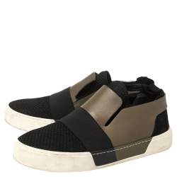 Pre Owned حذاء رياضي بالنسياغا سليب أون تريكو قماش و جلد و سويدي كاكي و أسود مقاس 43