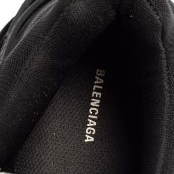 Pre Owned حذاء رياضي بالنسياغا تريبل أس منخفض من أعلى شبك و جلد أسود مقاس 41