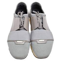 مملوكة مسبقًا حذاء رياضي بالنسياغا رايس رونر قماش تريكو وسويدي وجل�د رصاصي عنق منخفض مقاس 42 