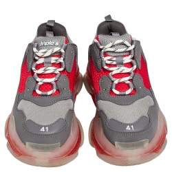 مملوكة مسبقًا حذاء رياضي بالنسياغا تريبل إس شبك وجلد رصاصي / أحمر بعنق منخفض مقاس 41