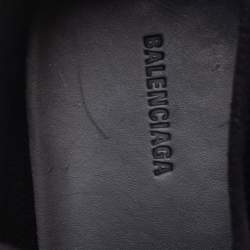 Pre Owned حذاء رياضي بالنسياغا ريس رانر سويدي وشبكة وجلد أسود بعنق منخفض مقاس 44