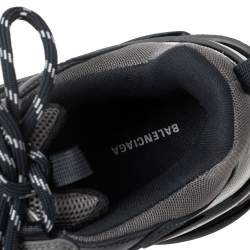 مملوكة مسبقًا Balenciaga Grey Mesh and Leather Triple S Sneakers Size 41