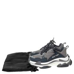 مملوكة مسبقًا Balenciaga Grey Mesh and Leather Triple S Sneakers Size 41
