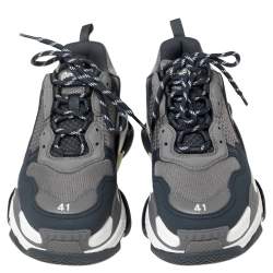 مملوكة مسبقًا Balenciaga Grey Mesh and Leather Triple S Sneakers Size 41