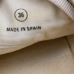 مملوكة مسبقًا حذاء رياضي بالنسياغا منخفض أعلى ممزق ماتش كانفاس أبيض مقاس 36