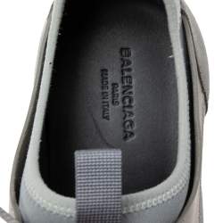 Pre Owned حذاء رياضي بالنسياغا ريس رونر قماش وجلد رصاصي مقاس 44