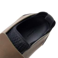 Pre Owned حذاء رياضي بالنسياغا قماش تريكو وسويدي وجلد كاكي / أسود سليب أون مقاس 43