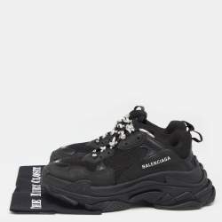 Pre Owned حذاء رياضي بالنسياغا تريبل إس شبك وجلد نوبوك أسود مقاس 41