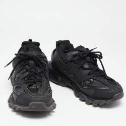 Pre Owned حذاء رياضي بالنسياغا تراك ترينر شبك وجلد أسود بعنق منخفض مقاس 46