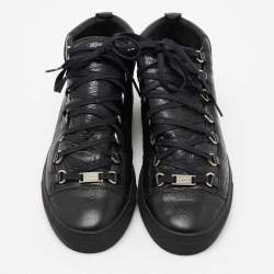 Pre Owned حذاء رياضي بالنسياغا أرينا جلد أسو د بعنق طويل مقاس 41