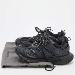 Pre Owned حذاء رياضي بالنسياغا تراك شبك وجلد صناعي أسود بعنق منخفض مقاس 42